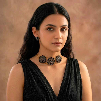 Black Crystal Set of Necklace and Earring (Pack of 1)